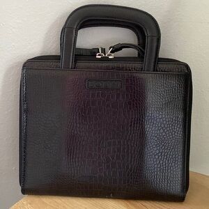 Bodhi Croc Tablet Carrying Case